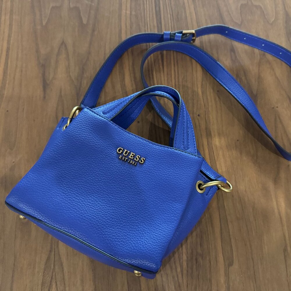 GUESS Zed Pebbled Mini Girlfriend Crossbody Violet Gold